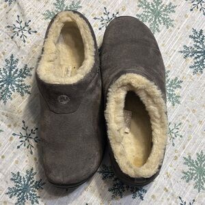 Merrell Cozy Gray Shearling-Lined Clogs